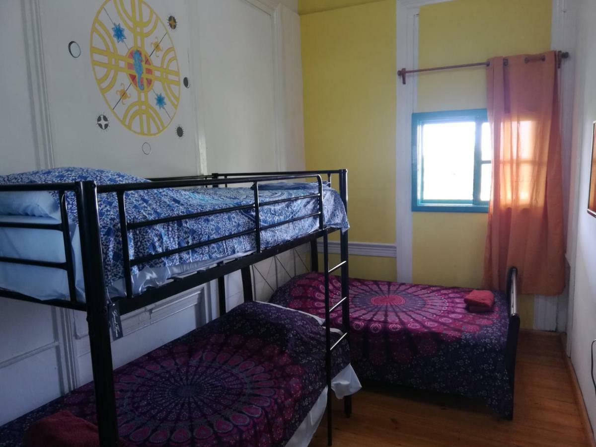 Park Hostel بورت أو برنس المظهر الخارجي الصورة